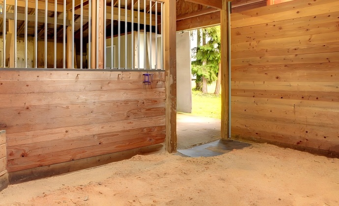 Wood pellets can use as bedding in horse stables, chicken coops, and enclosures for hamsters and rabbits