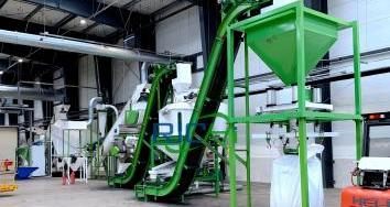 5-6 T wood&paper cat litter production line in Australia