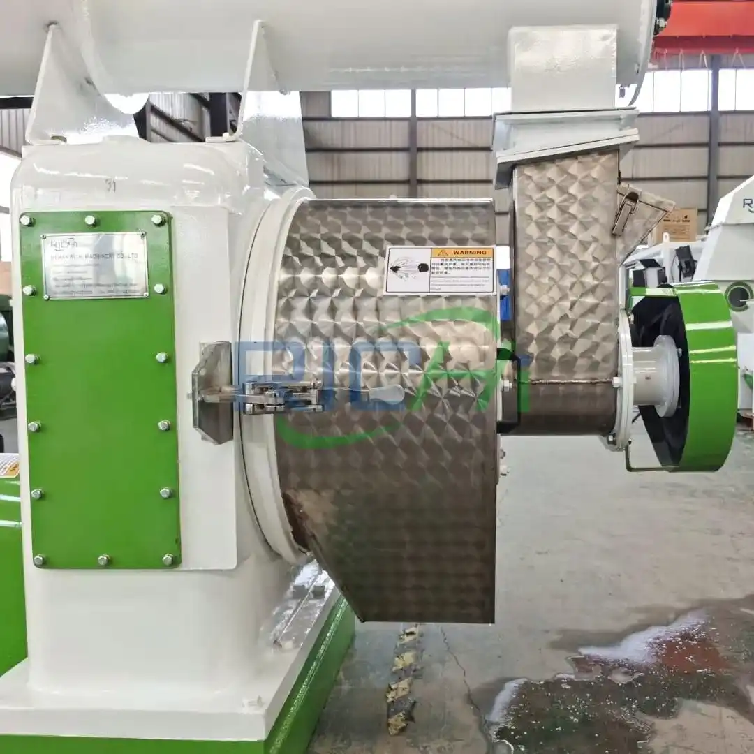 A frequency-controlled forced feeder