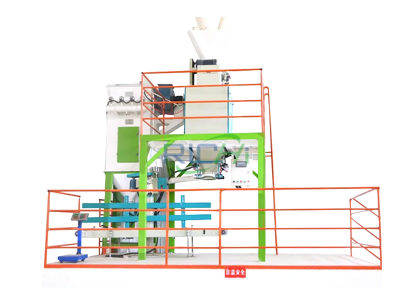 packing machine used in a floating fish feed mill