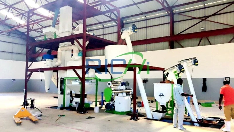 1-2 T/H Pig Feed Machine in South Africa Animal Feed Production Line