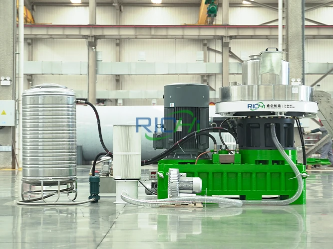 vertical biomass pellet mill